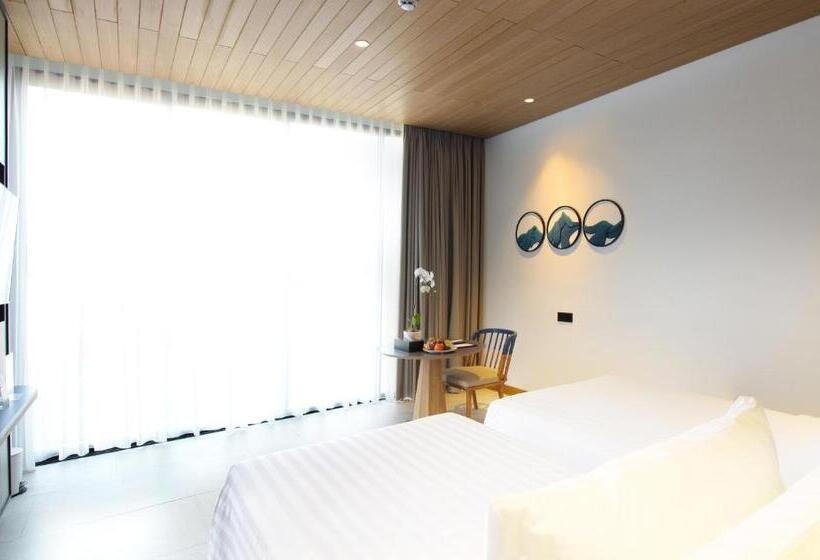 Номер Deluxe, Santika Premiere Linggarjati   Kuningan