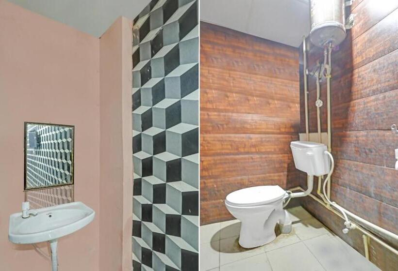 トリプルクラシックルーム, Oyo Flagship Hotel Aditya Inn