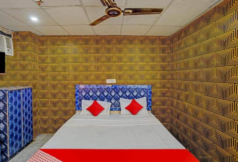 トリプルクラシックルーム, Oyo Flagship Hotel Aditya Inn