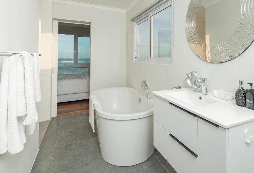 Люкс Кровать Кинг, Absolute Ocean Boutique Guesthouse