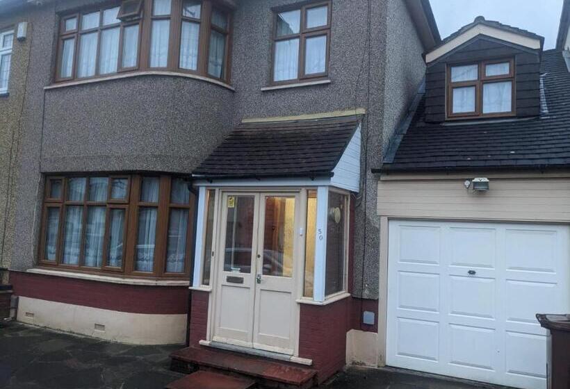 غرفة ديلوكس, Edgefield House