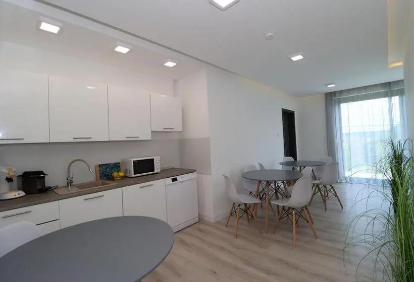Deluxe-studio, Prestige Miskolctapolca