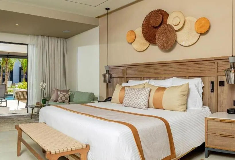 سوئیت جونیور با تخت بزرگ, Secrets Tides Punta Cana   All Inclusive