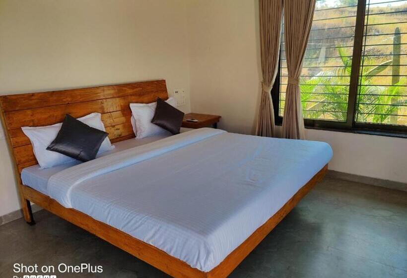 家庭间, Shrubbery Palms Resort