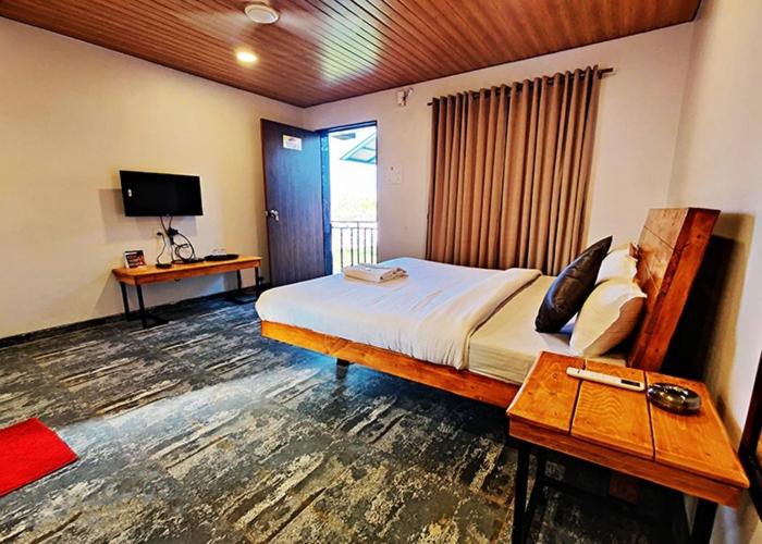 四人标准间, Shrubbery Palms Resort