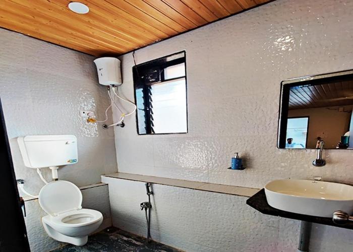 Négyágyas Standard Szoba, Shrubbery Palms Resort