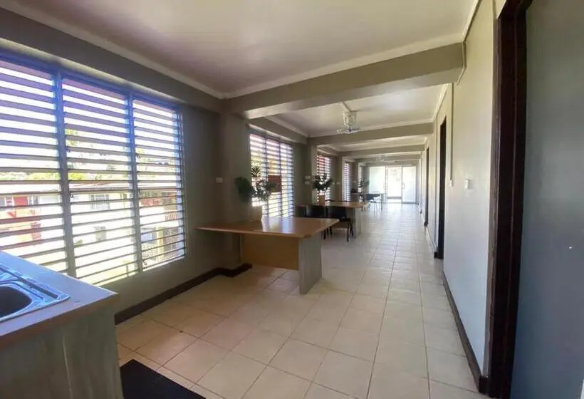 استودیوی لوکس, Island Travelers Accommodation