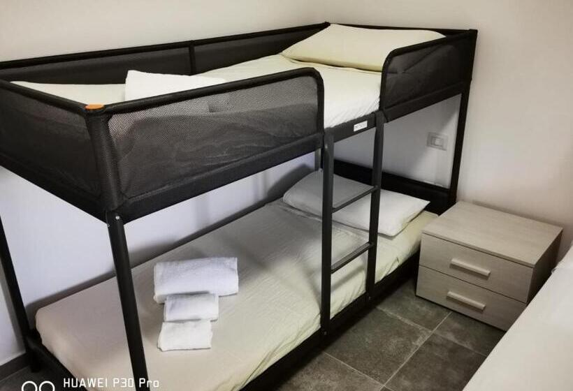 غرفة قياسية ثلاثية, Residence Il Carrubo