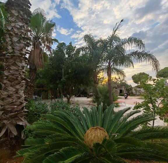 شقة غرفتين, Residence Il Carrubo