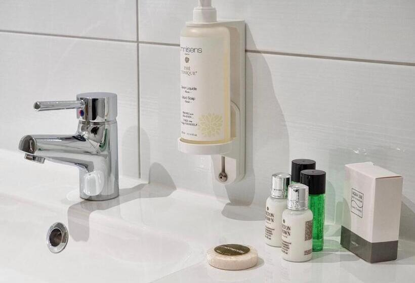 수피리어 룸, Cardinal