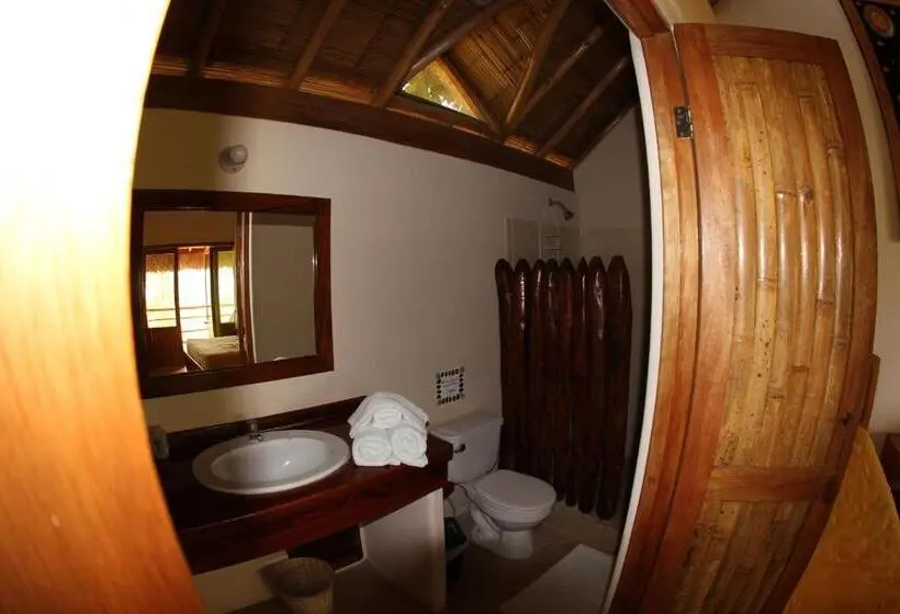 اتاق خانوادگی با چشم‌انداز دریا, Soleil Bungalows