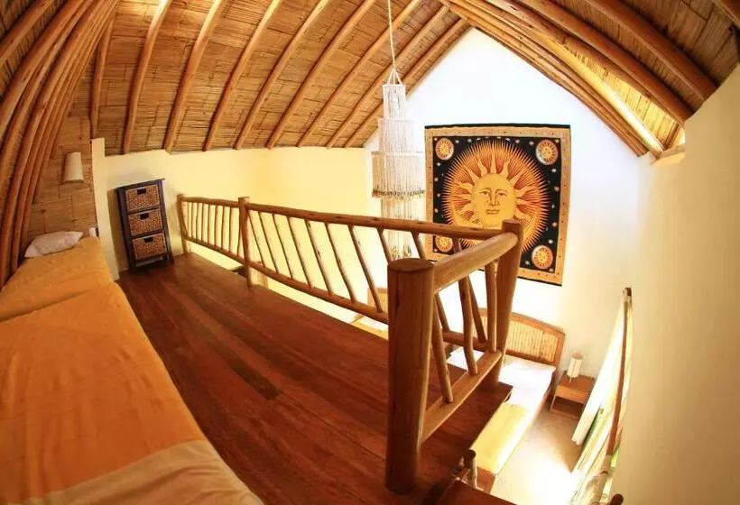 اتاق خانوادگی با چشم‌انداز دریا, Soleil Bungalows