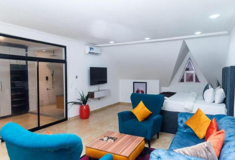 سوییت سوپریور, The Grosvenor Suites Gwarinpa Abuja