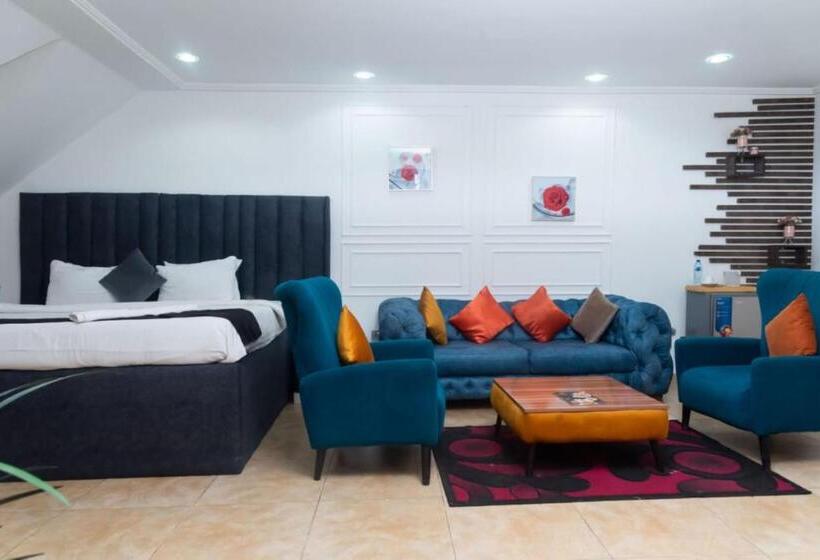 سوییت سوپریور, The Grosvenor Suites Gwarinpa Abuja