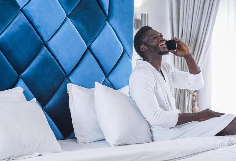 سوییت سوپریور, The Grosvenor Suites Gwarinpa Abuja