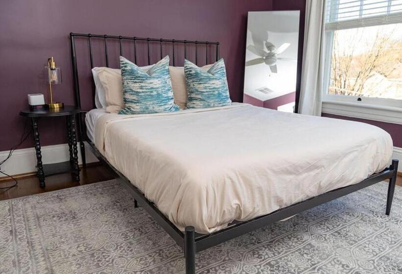 סוויטה עם מרפסת, The Winona House   Boutique Hotel Near Downtown