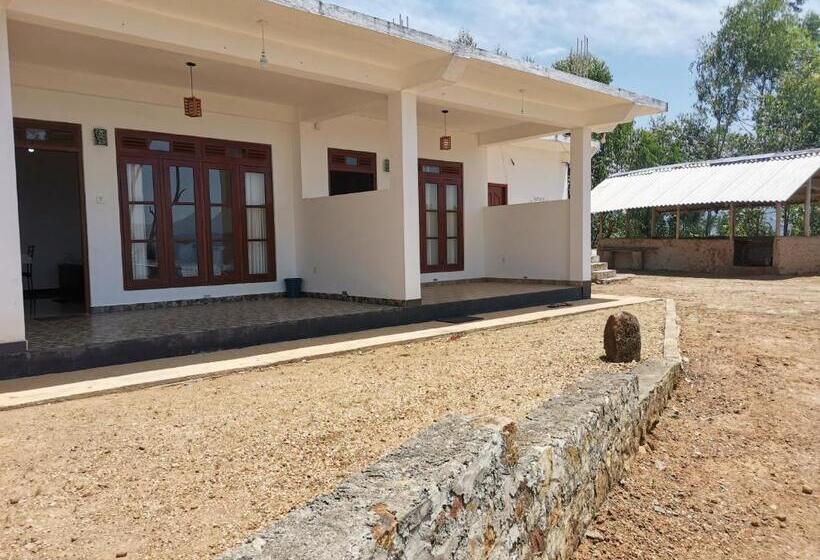 غرفة قياسية مطلة على الجبل, Mountain Peak Ella