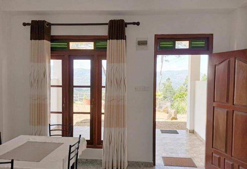 غرفة قياسية مطلة على الجبل, Mountain Peak Ella