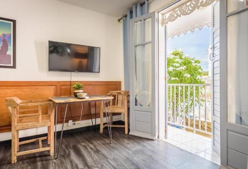 آپارتمان 1 خوابه با بالکن, 1a Chambres Et Appartements Au Calme Centre St Denis Barachois