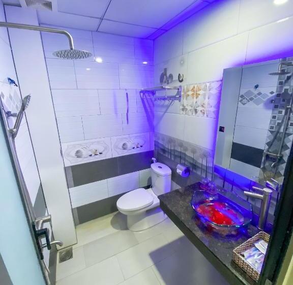 اتاق لوکس چهار تخته, Khách Sạn Vườn Cau & Khu Vui Chơi Giải Trí Sala