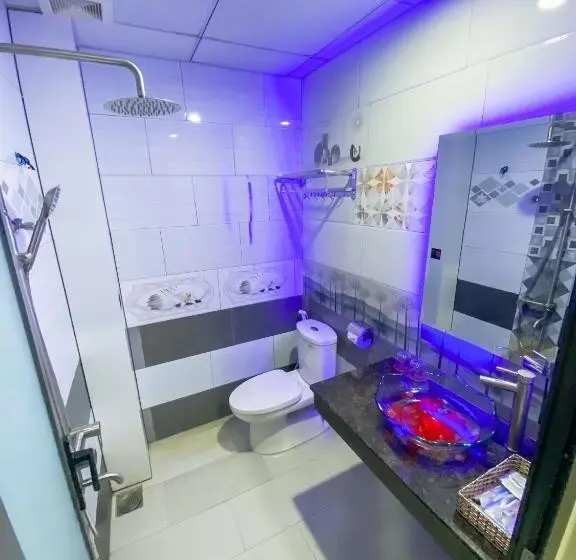 اتاق لوکس چهار تخته, Khách Sạn Vườn Cau & Khu Vui Chơi Giải Trí Sala