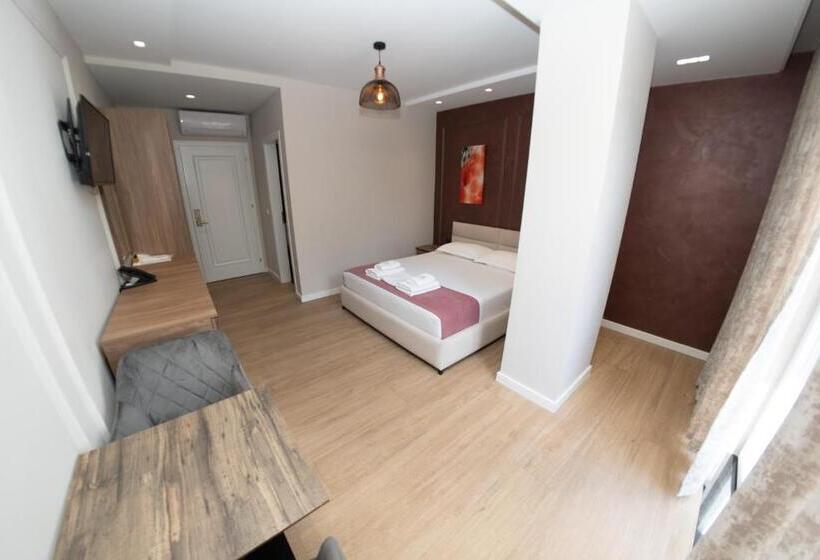 스탠다드 룸, Monopoly