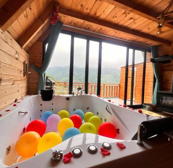 بنجلو ديلوكس, Northland Bungalows