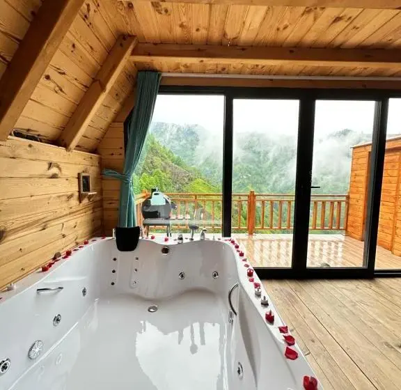 デラックスバンガロー, Northland Bungalows