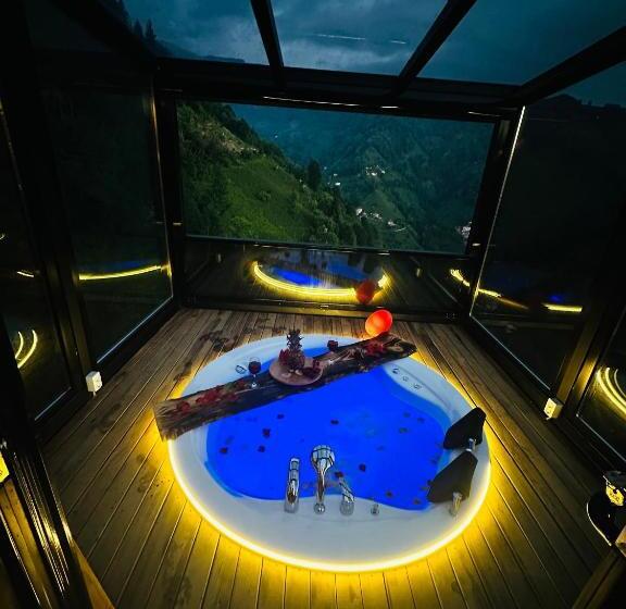 بنجلو سوبيريور, Northland Bungalows