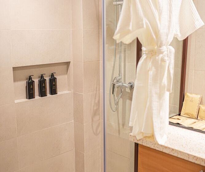 اتاق لوکس, Mandarin Nest Boracay