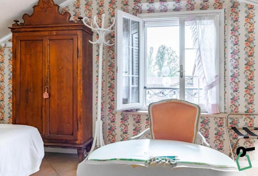 اتاق استاندارد, Hotiday Room Collection Ferrara