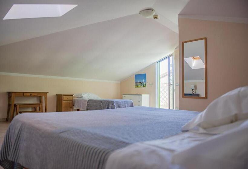 패밀리 룸, L Etrusco   San Vincenzo