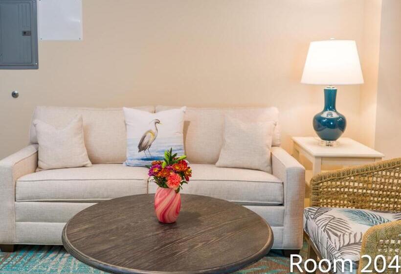 סוויטה, Seaside Villas