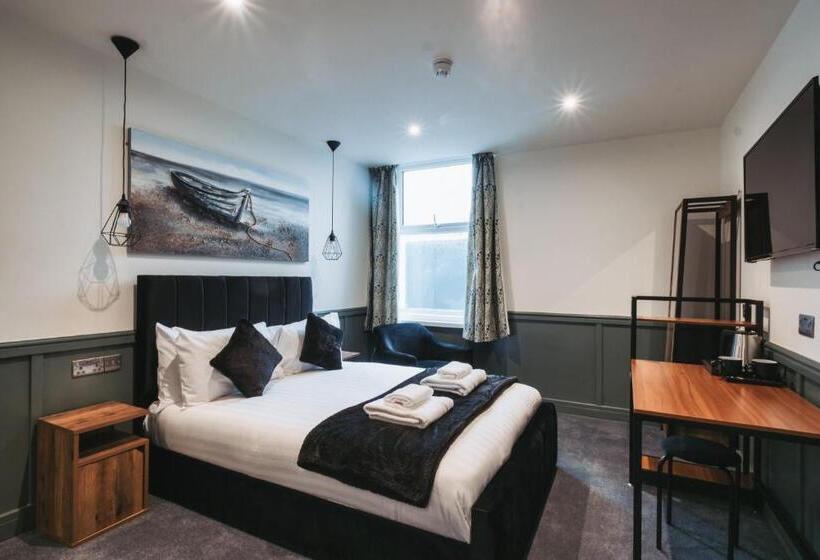 חדר סטנדרט, The Royal Bar & Shaker