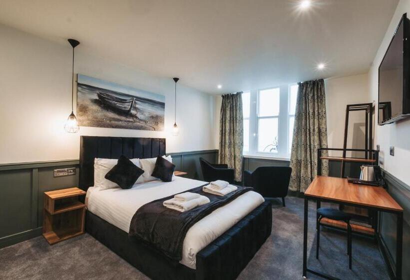 חדר סטנדרט, The Royal Bar & Shaker