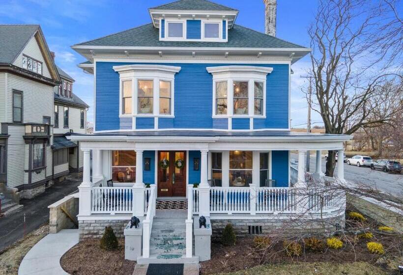 スイート, The Washington Boutique