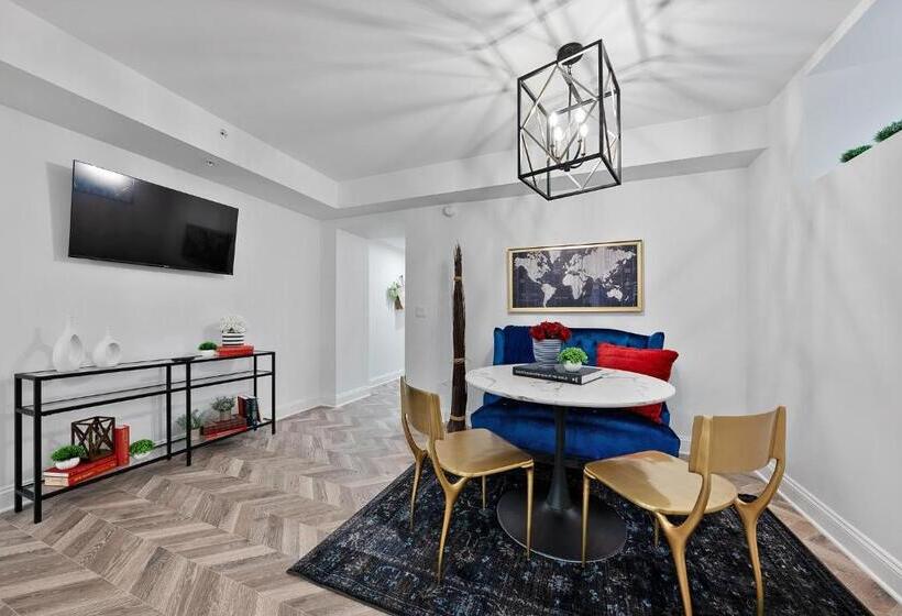 スイート, The Washington Boutique