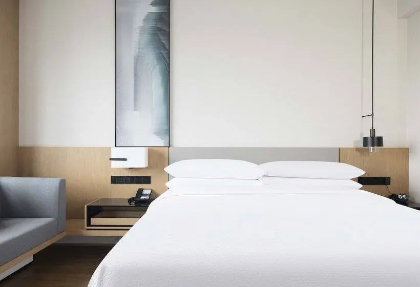 Premium room w/ mountain view, Fairfield By Marriott Pujiang