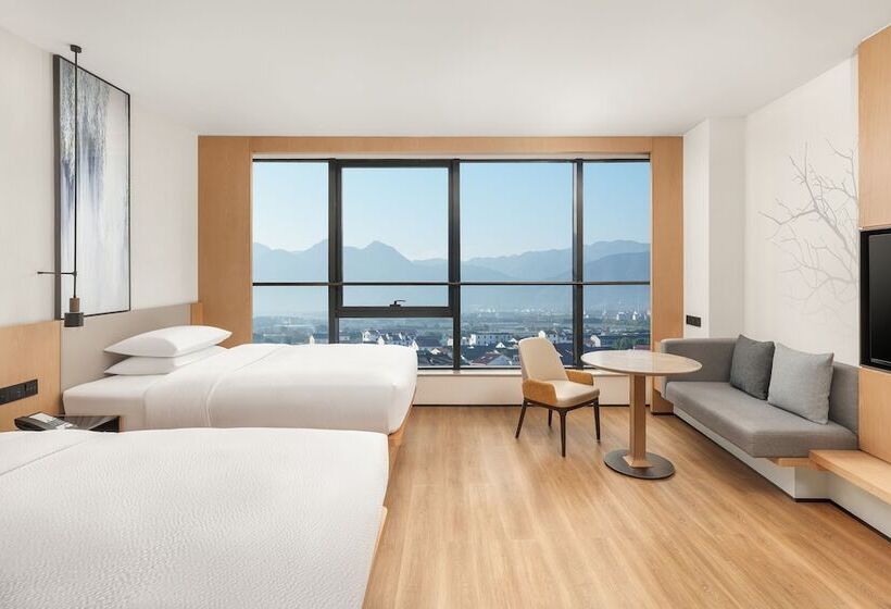 Premium room w/ mountain view, Fairfield By Marriott Pujiang