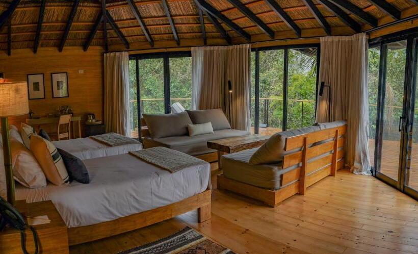 Президентский Люкс, Reserva Natural Iguazú   Pristine Luxury Camp