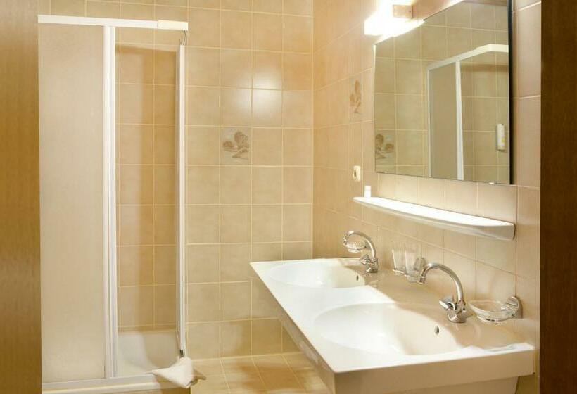 Апартаменты 2 Спальни, Ferienhotel Elvira