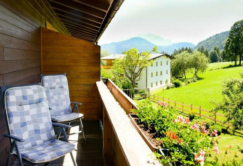 Апартаменты 2 Спальни, Ferienhotel Elvira