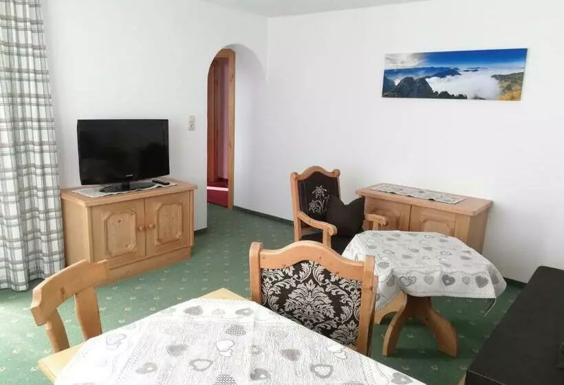 バルコニー付２ベッドルームアパートメント, Apartment Austria