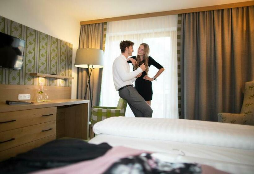 Номер Стандарт с Балконом, Berghotel Der Königsleitner   Adults Only