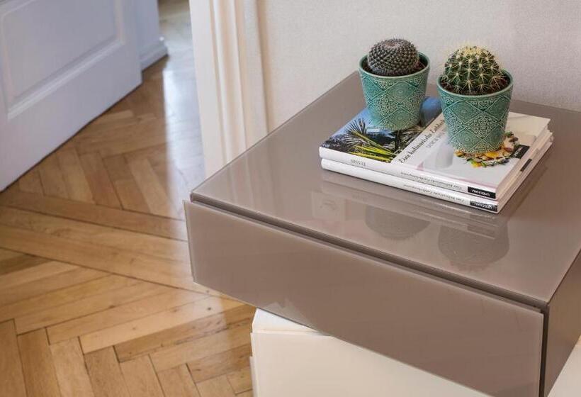 سوییت, Caffè Dell Arte Boutique Rooms Locarno