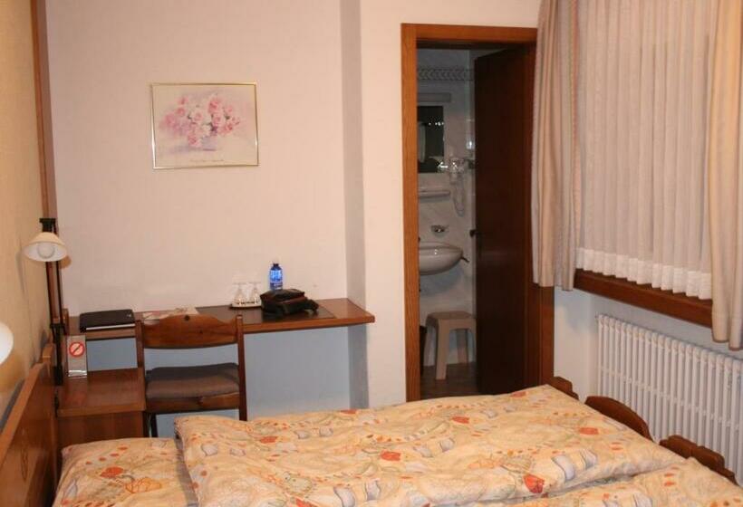 标准间, Chesa Grischa