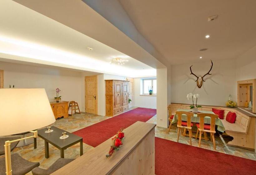 标准间, Chesa Grischa