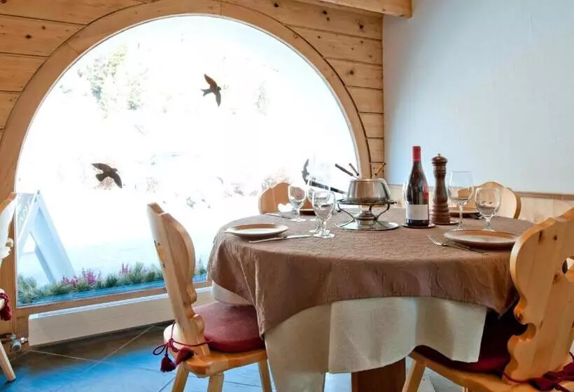 Chambre Standard avec Balcon, Chesa Grischa