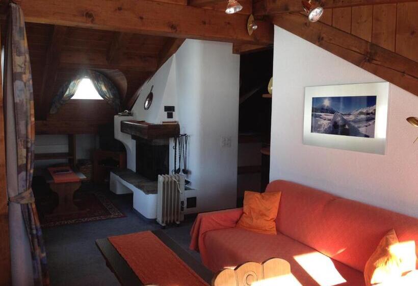 带阳台套房, Chesa Grischa