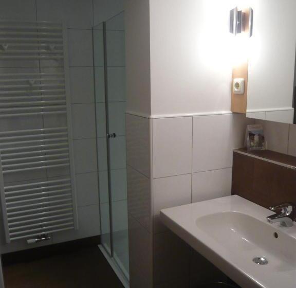 Студия Стандарт, Ferienhof Grossgrub